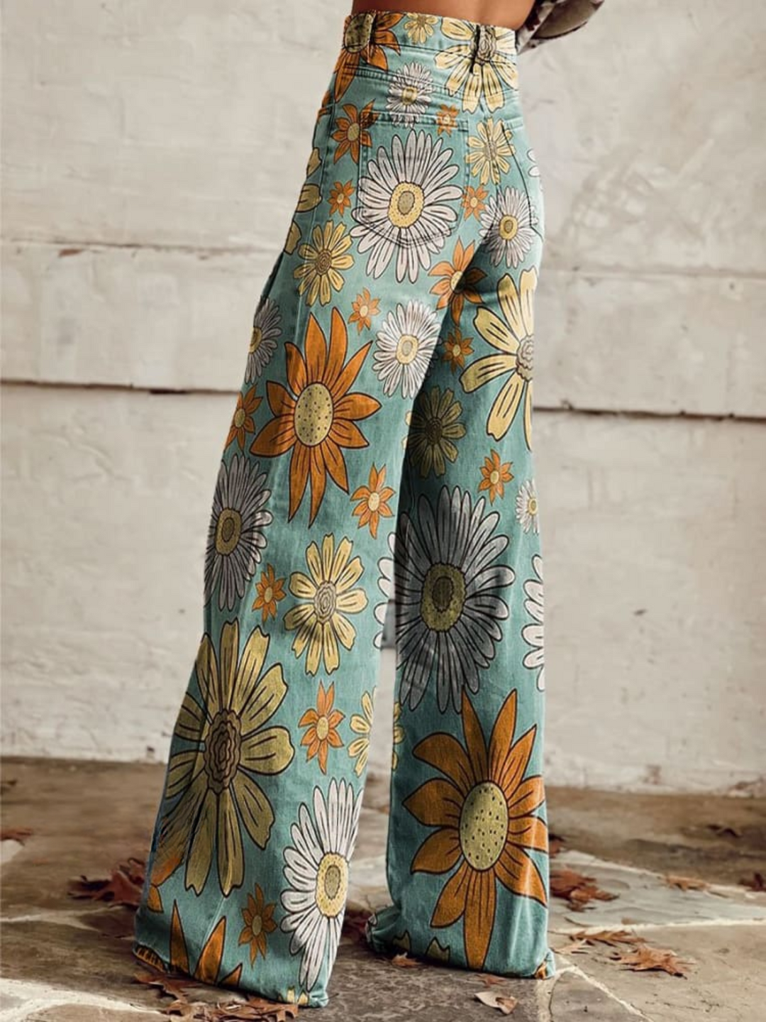 Flora | Retro Floral Print Wide-Leg Jeans