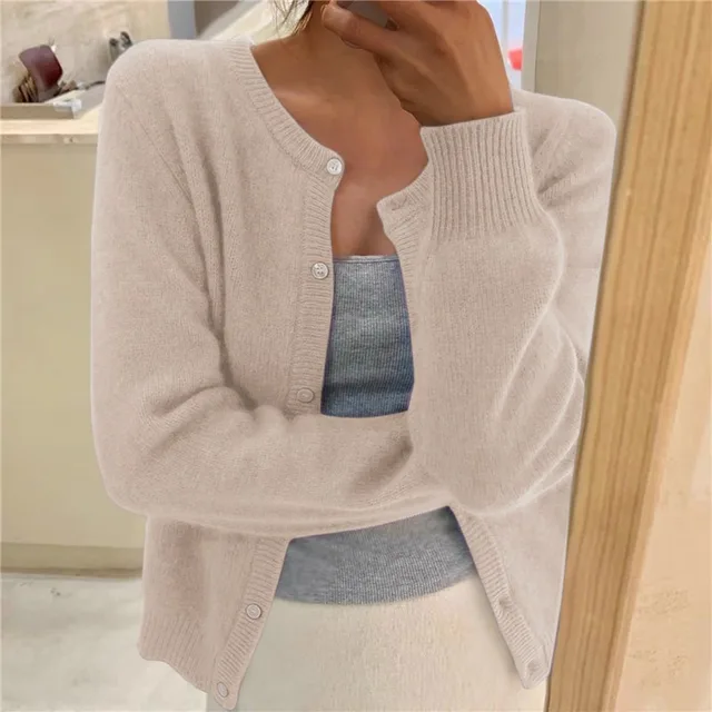 Anna | Round Neck Button-Front Long Sleeve Soft Knit Cardigan