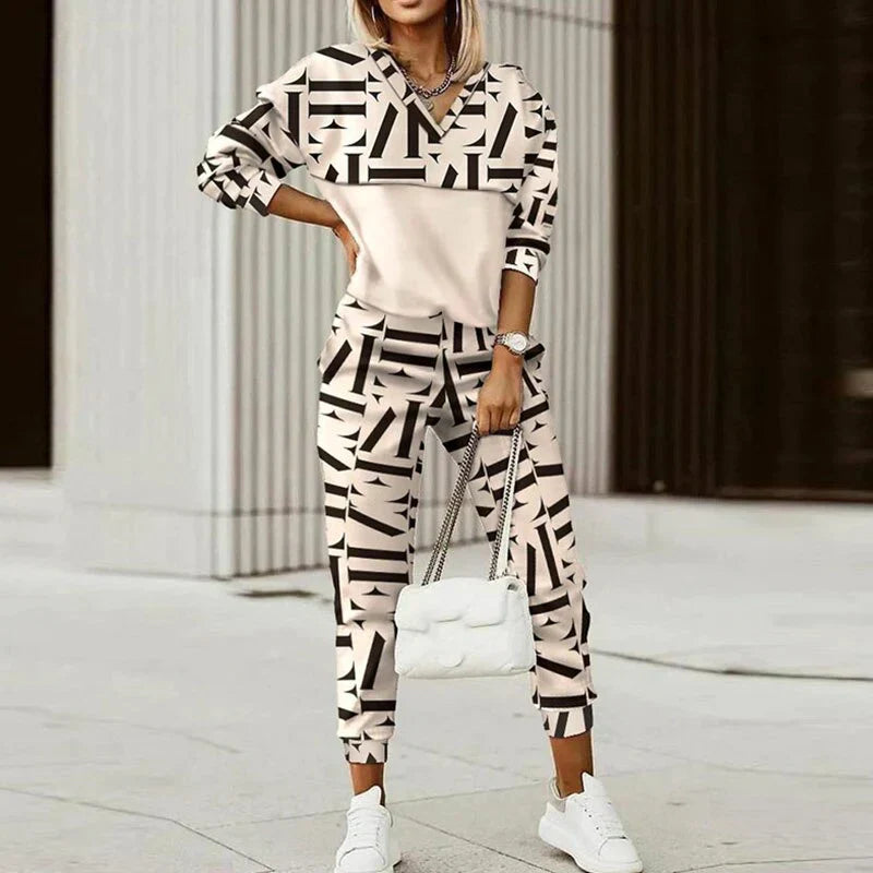 Sarah | Printed Zip-Neck Sweatshirt & Jogger Trousers Set